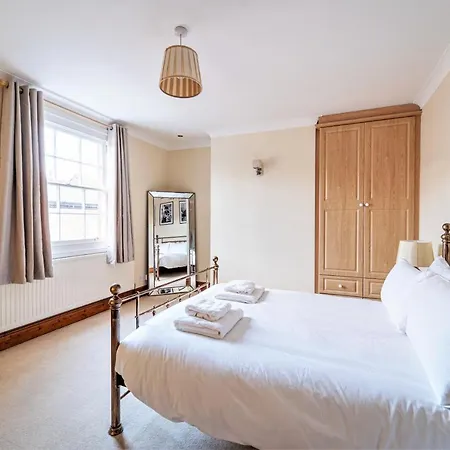 The Cottage In Chester, Sleeps 6 With Free Parking Exterior photo
