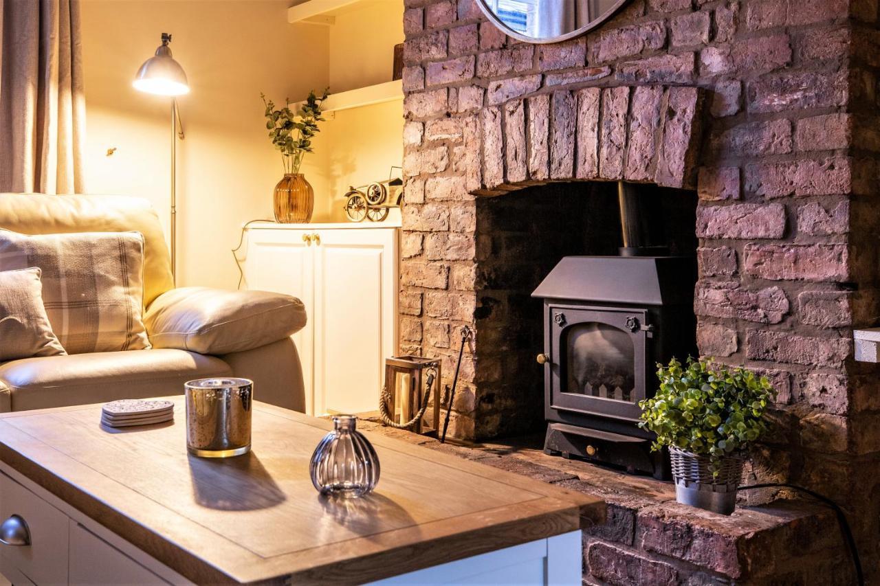 The In Chester, Sleeps 6 With Free Parking Holiday home Chester