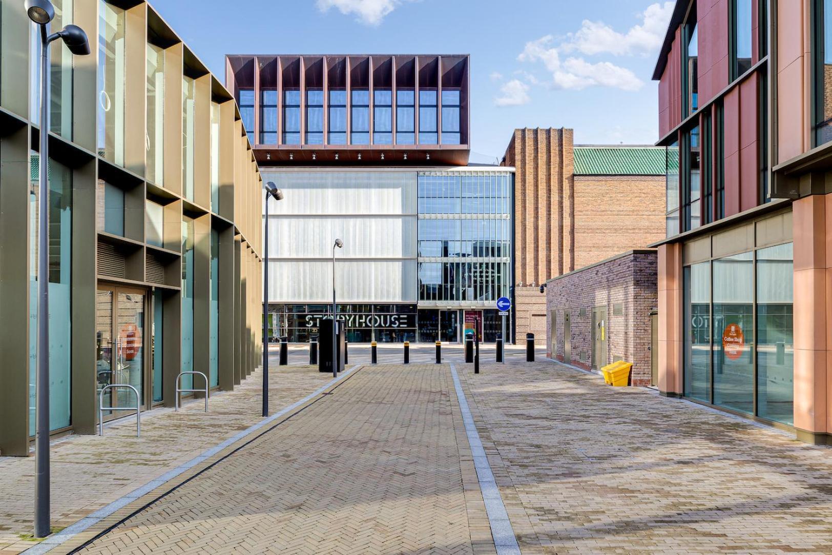 The In Chester, Sleeps 6 With Free Parking Chester