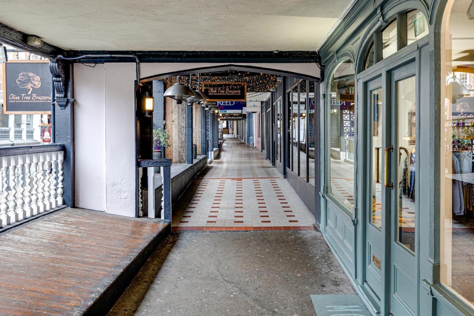 The In Chester, Sleeps 6 With Free Parking Holiday home